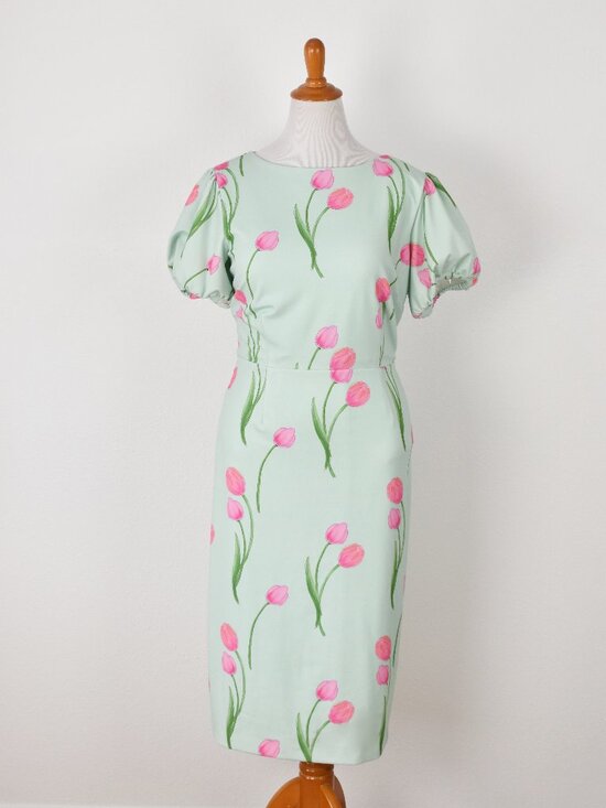 Alexia Admor Dresses & Skirts - Alexia Admor Odette Tulip Print Midi Sheath Dress - XL